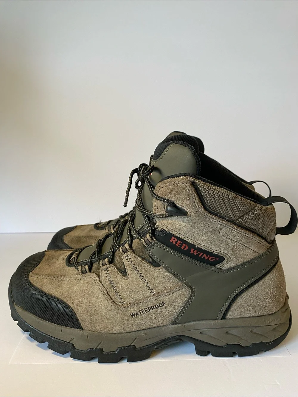Red Wing 3561 TruHiker Steel Toe Waterproof Work Boots Men’s 9.5D